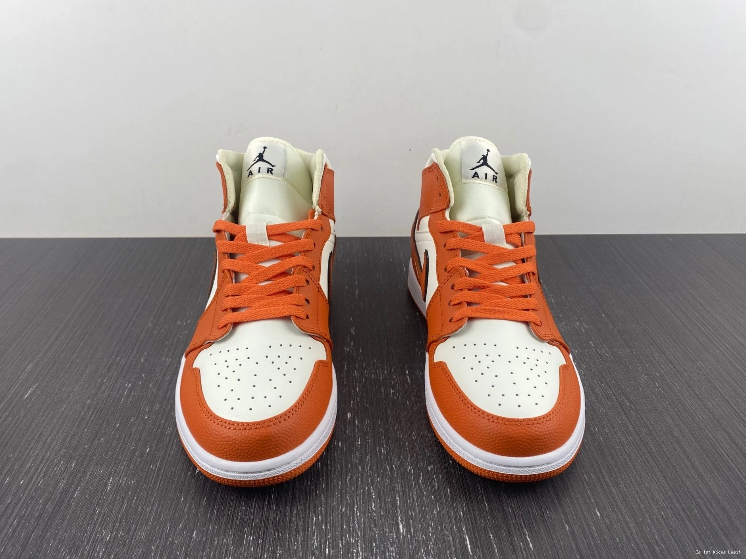Sport Air Jordan Mid SE 1 DV1302-100 Spice 0422